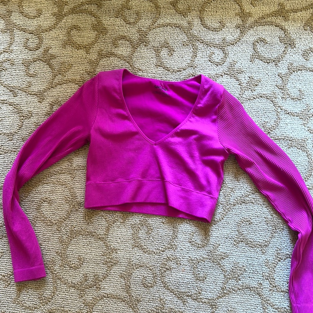 Garage: cropped long sleeve